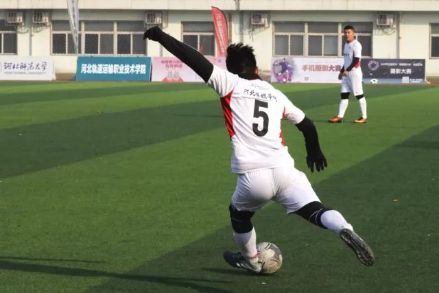 亚历山大24分杰威21+9 雷霆大胜鹈鹕3-0获赛点