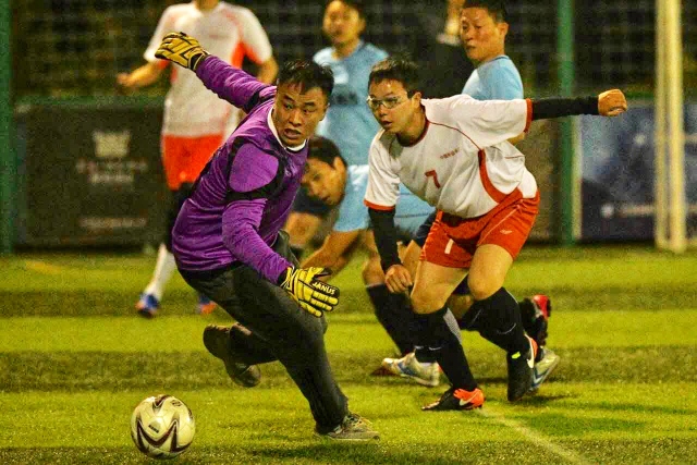 詹姆斯拿两项历史第一浓眉21+20 湖人力克国王